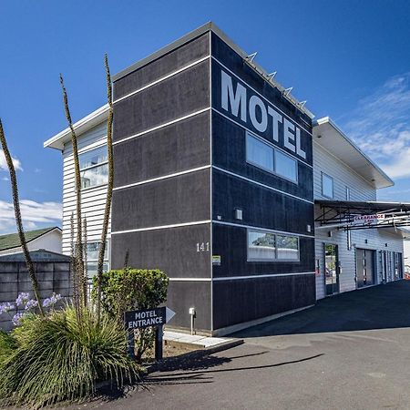Pukekura Motor Lodge New Plymouth Exteriör bild Motel in Pukeaura, New Zealand