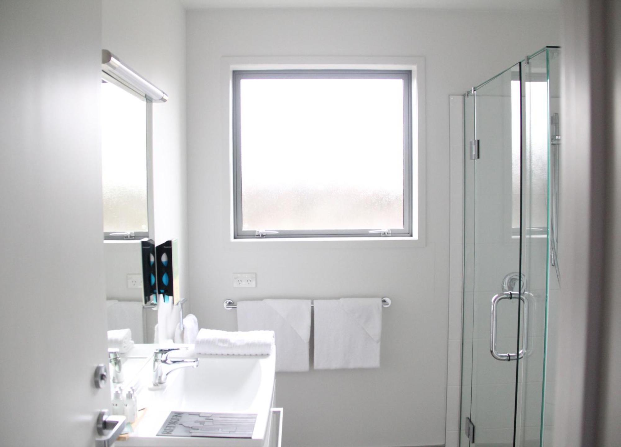 Pukekura Motor Lodge New Plymouth Rum bild Bathroom